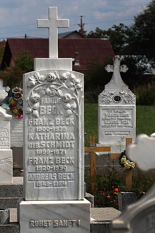 RF2010-043.jpg